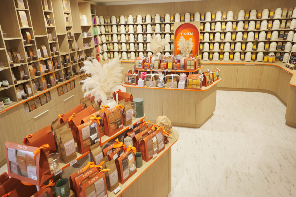 magasin de St Gregoire rayon cafés thés et infusions pôle coffrets cadeaux